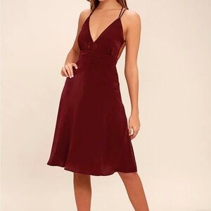 - - Lulús Wine Red Midi Dress